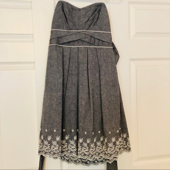 Dresses & Skirts - Gray Strapless Dress